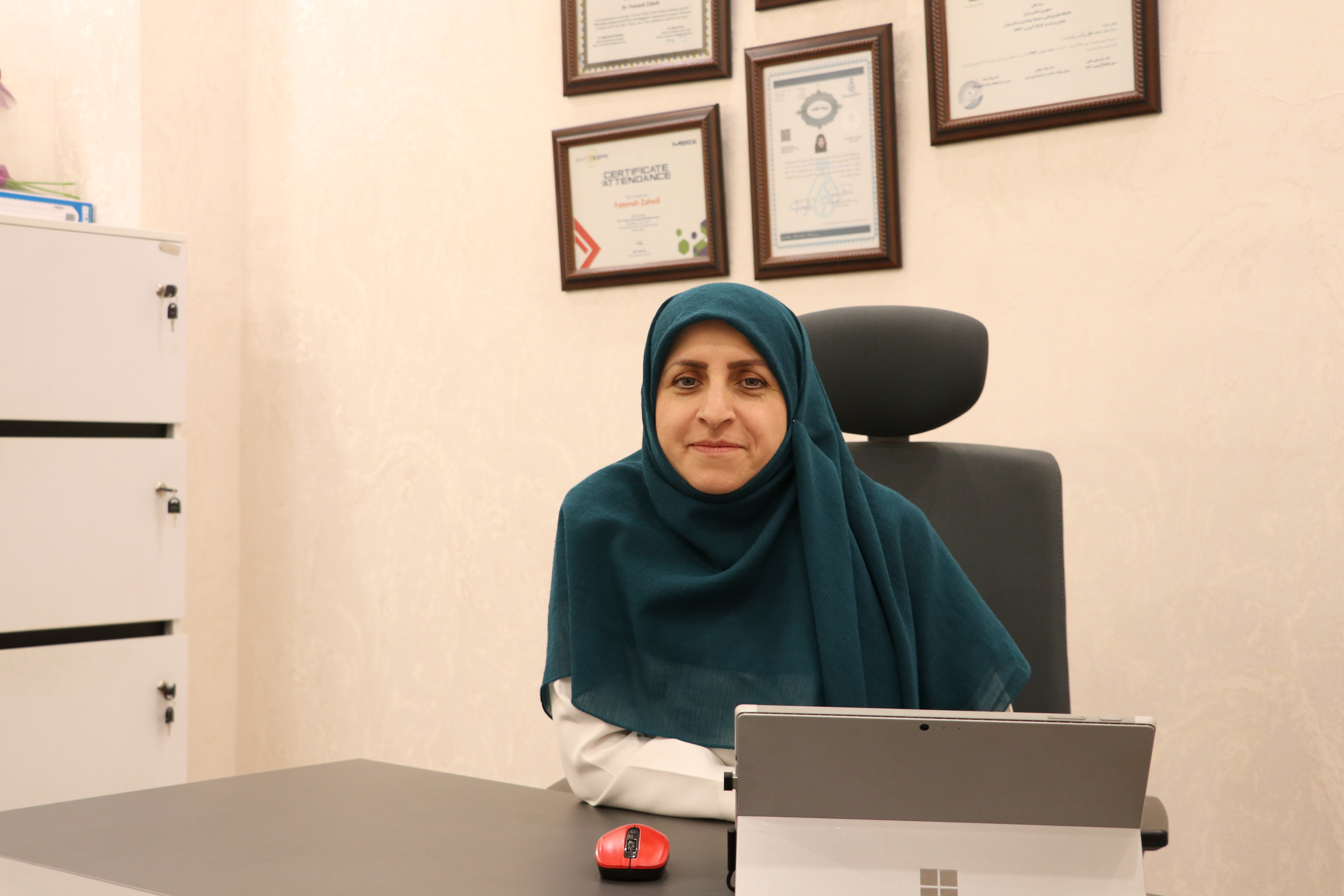 مرکز رادیو تراپی و آنکولوژی صدرا